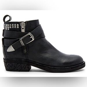 Dolce Vita Black Ankle Booties